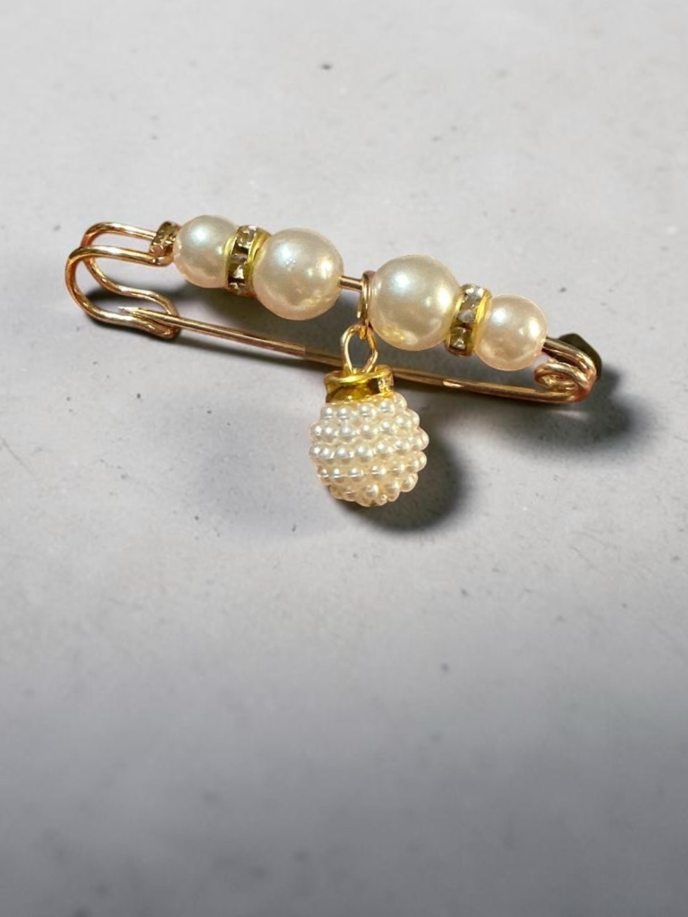 Beaded Safety Pin Set Pearl Black Gold Bag Charm Clothing Pins NEW - Picture 4 of 6